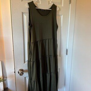 White Mark, Women's Scoop Neck Tiered Midi Dress, Olive Green, X-Large